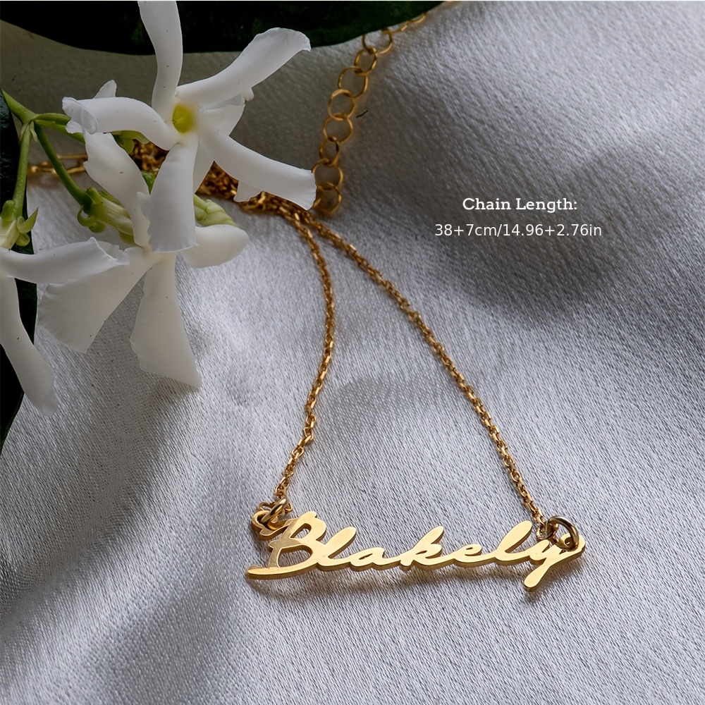 Custom Elegant Stainless Steel Name Necklace for Women